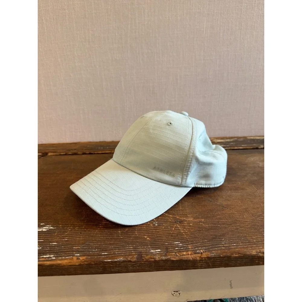 Athleta Swift Cap Ripstop Adjustable Baseball Hat Light Green mint One Size